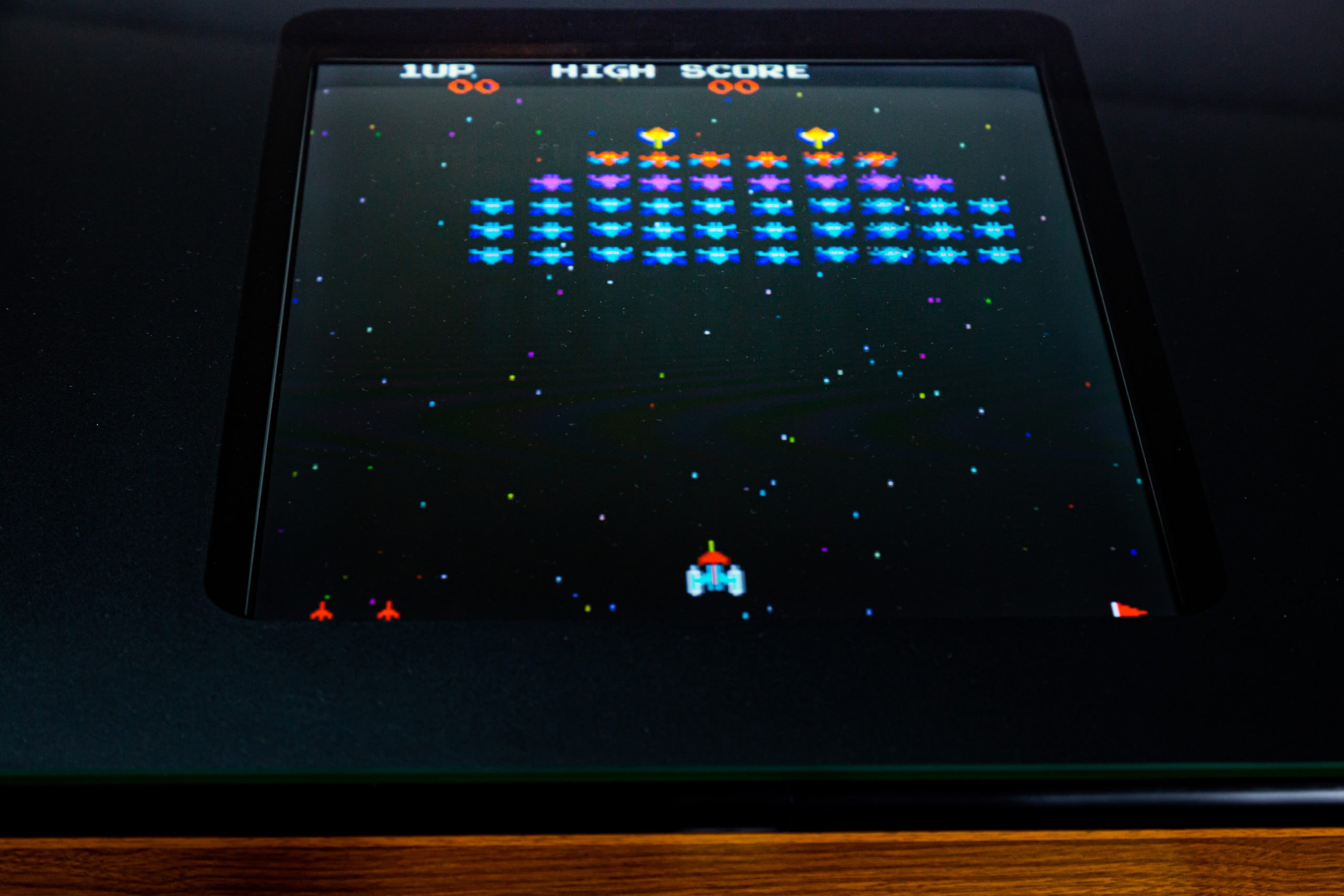 rene-pierre-table-cocktail-borne-arcade-516-jeux-19 image 3