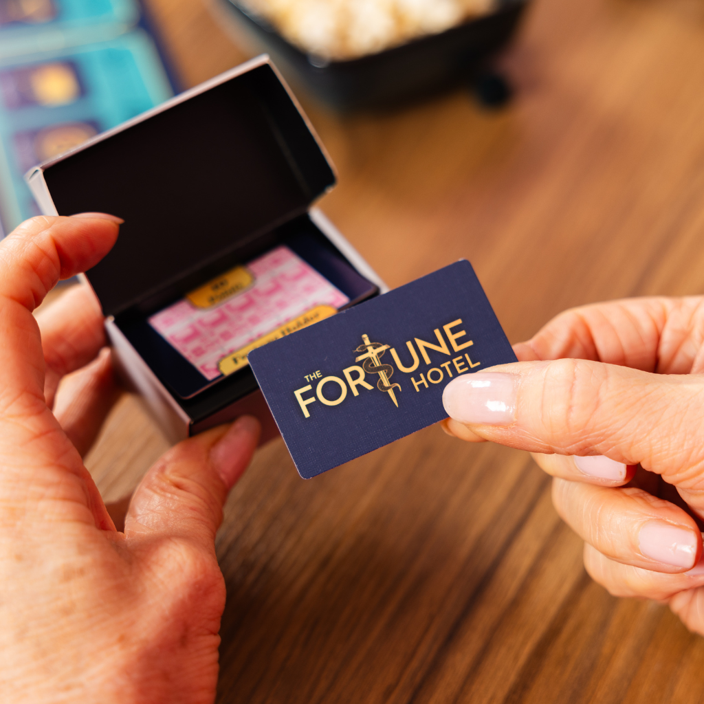 big-potato-the-fortune-hotel-jeu-de-soci-t-bluff-et-d-fis image 3