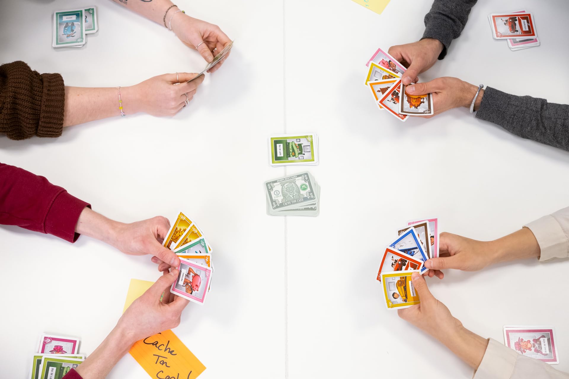 black-rock-games-cache-ton-cash-jeu-de-bluff-2-6-joueurs-d-s-7-ans image 2