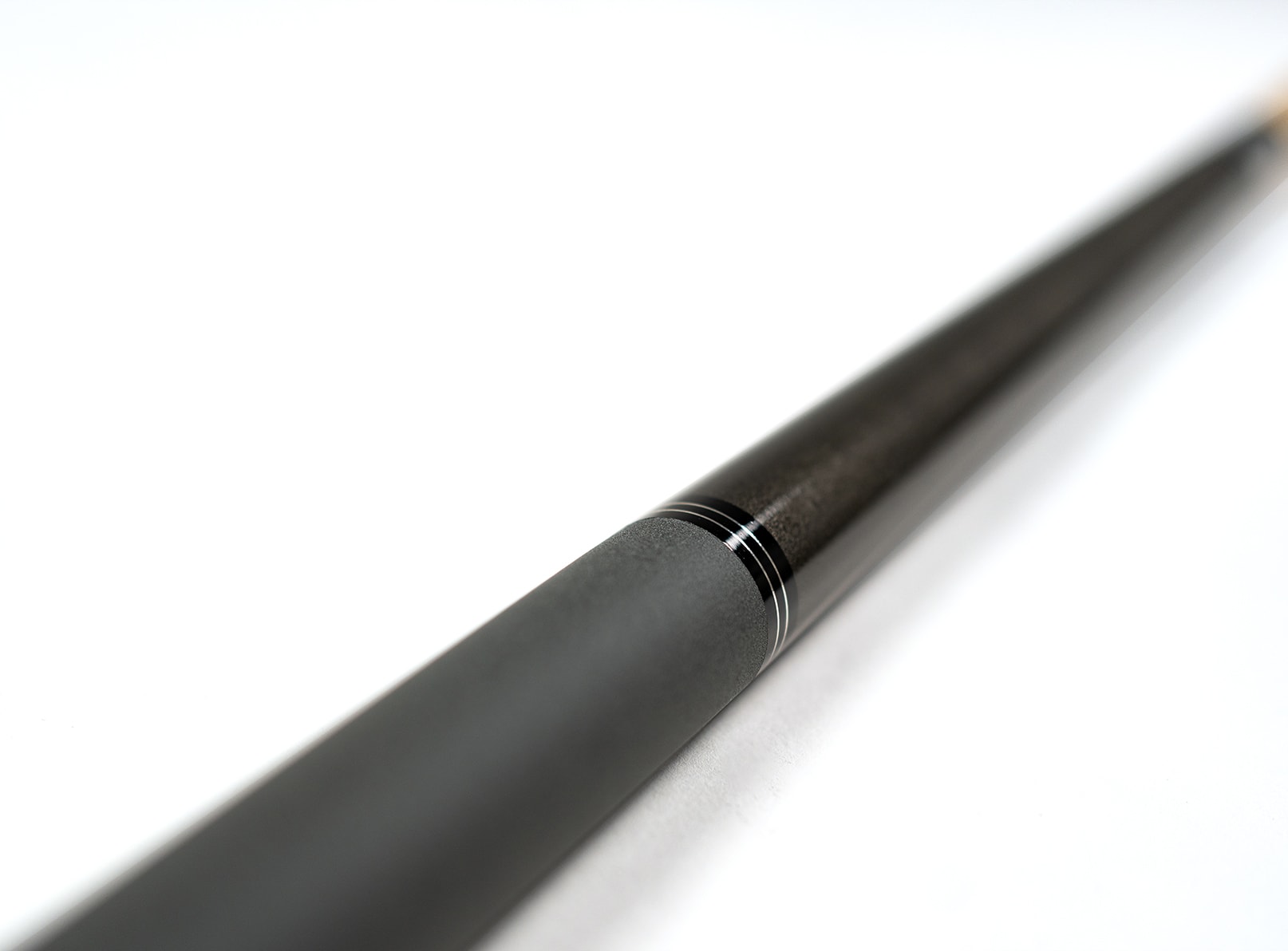 ren-pierre-alpha-grise-queue-de-billard-grip-soft-touch image 4